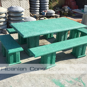 Tavolina betoni me lyerje sipas kerkeses Tavolina betoni me lyerje sipas kerkeses